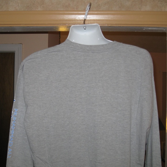 Muhammad Ali Limited Edition Platinum Fubu Shirt - Picture 5 of 8